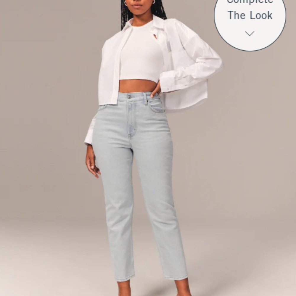 Abercrombie Curve Love Ultra High Rise Ankle Straight Jean